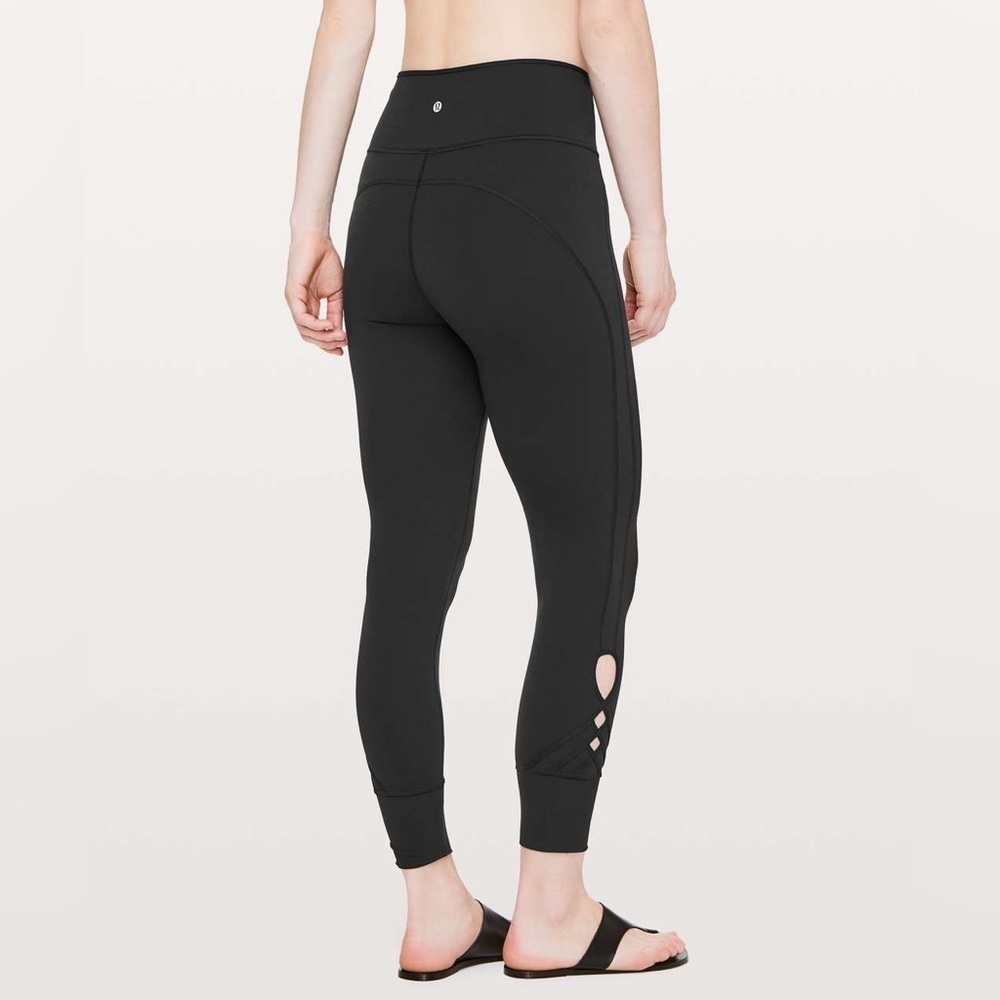 Lululemon Melodic Movement 7/8 Tight 25" inseam Black Size 2 - Picture 2 of 7